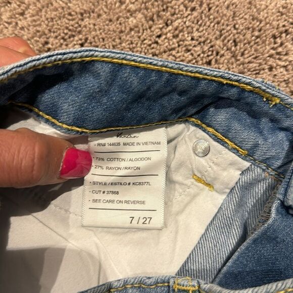 Kancan denim frayed shorts. Distressed ! Light blue mid rise stretchy!!! - Picture 6 of 10